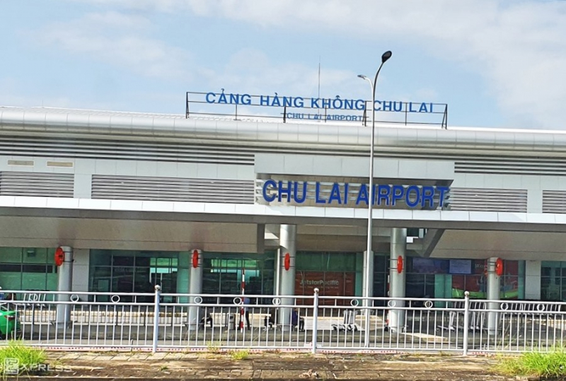Máy bay hạ cánh lao ra ngoài đường băng sân bay Chu Lai hơn 60m - Ảnh 1.