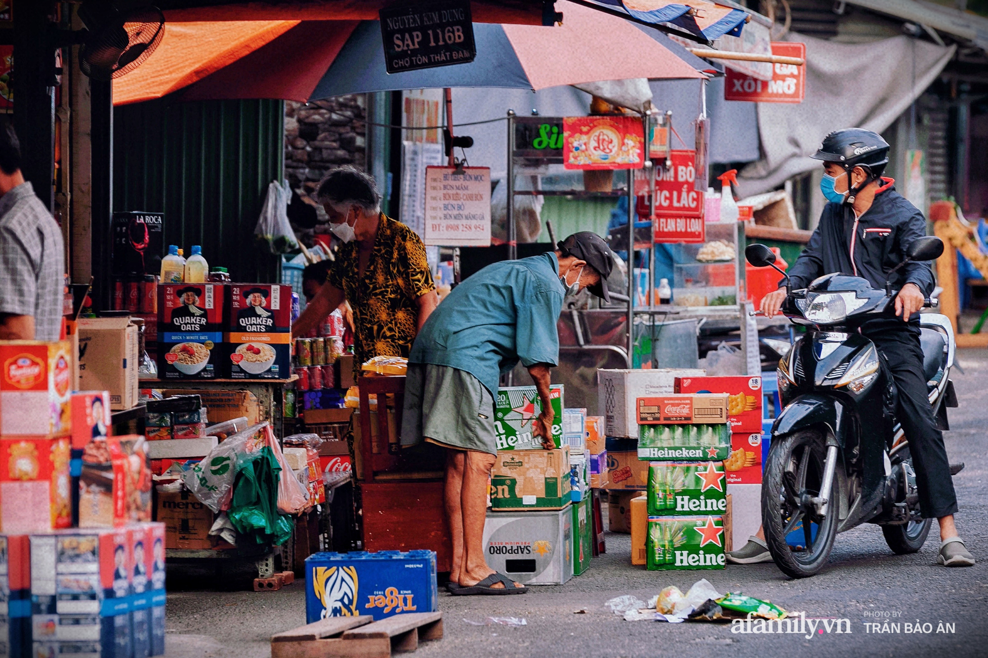 Tiểu thương chợ cũ Tôn Thất Đạm &quot;buồn hiu&quot; chờ thông tin chính thức giải tỏa, có người &quot;lẫy hờn&quot; không muốn nhắc - Ảnh 5.