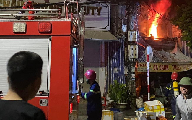 Thông tin mới vụ cháy nhà 3 người trong gia đình tử vong ở Thanh Hóa: Người duy nhất sống sót hiện ra sao?