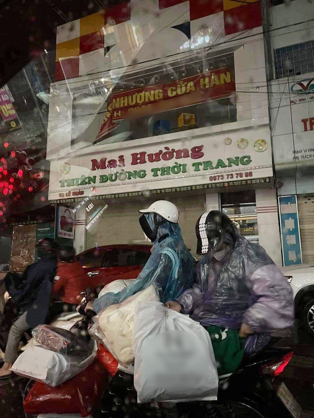 Shop thời trang Mai Hường đã đóng cửa, treo biển thông báo nhượng cửa hàng sau vụ đánh đập dã man thiếu nữ 16 tuổi - Ảnh 1.