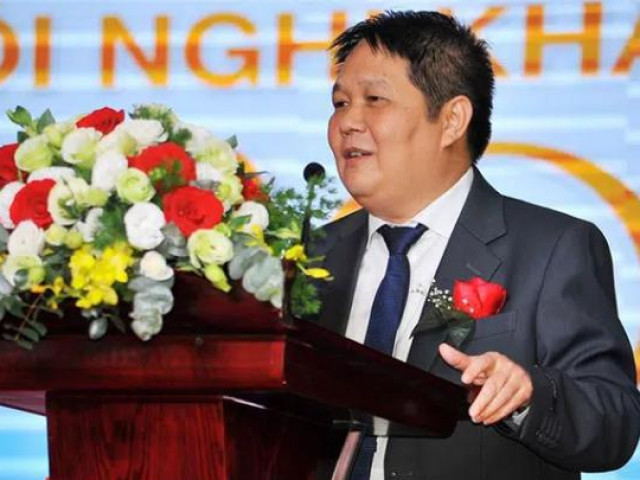 Ông chủ lâu đài dát vàng 400 tỷ ở Ninh Bình: Sở hữu công ty doanh thu cao nhất ngành xi măng Việt Nam - Ảnh 4. Ông chủ lâu đài dát vàng 400 tỷ ở Ninh Bình: Sở hữu công ty doanh thu cao nhất ngành xi măng Việt Nam - Ảnh 4.