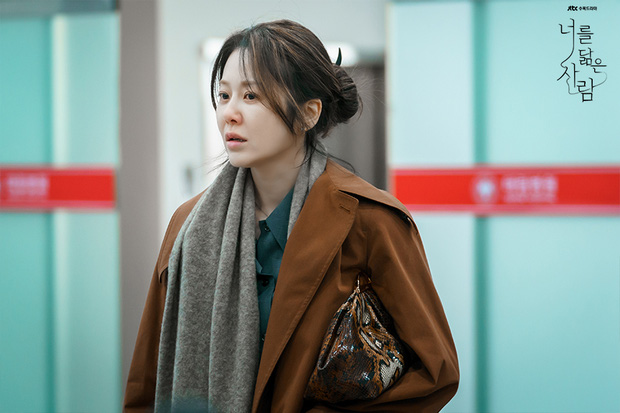 Dàn &quot;chị đại&quot; trở lại thất bại trên màn ảnh Hàn năm 2021: Song Hye Kyo nắm giữ ngôi đầu - Ảnh 3.