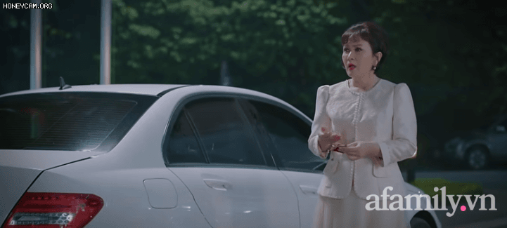 Thương ngày nắng về: Trọn vẹn cảnh Trang trả vòng cho bà Nhung, công khai thân phận, lẽ nào đây là kết thúc phần 1? - Ảnh 5.
