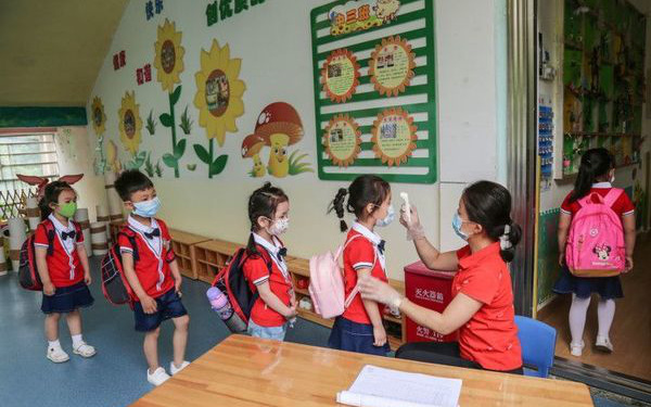 Tin tuyển giáo viên mầm non ở Hà Nội gây sóng gió: Kịch tính còn hơn "Sống chung với mẹ chồng", chính chủ nói 1 câu đọc mà CHOÁNG