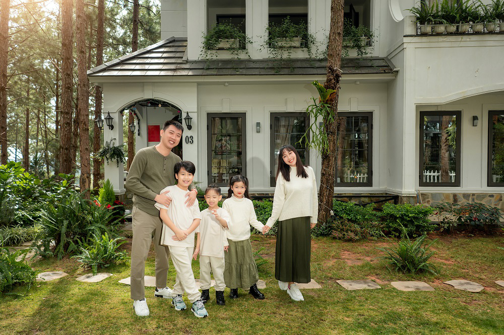 Ngắm loạt ảnh Tết giản đơn, tinh tế của các gia đình hot nhất nhì mạng xã hội - Ảnh 3.