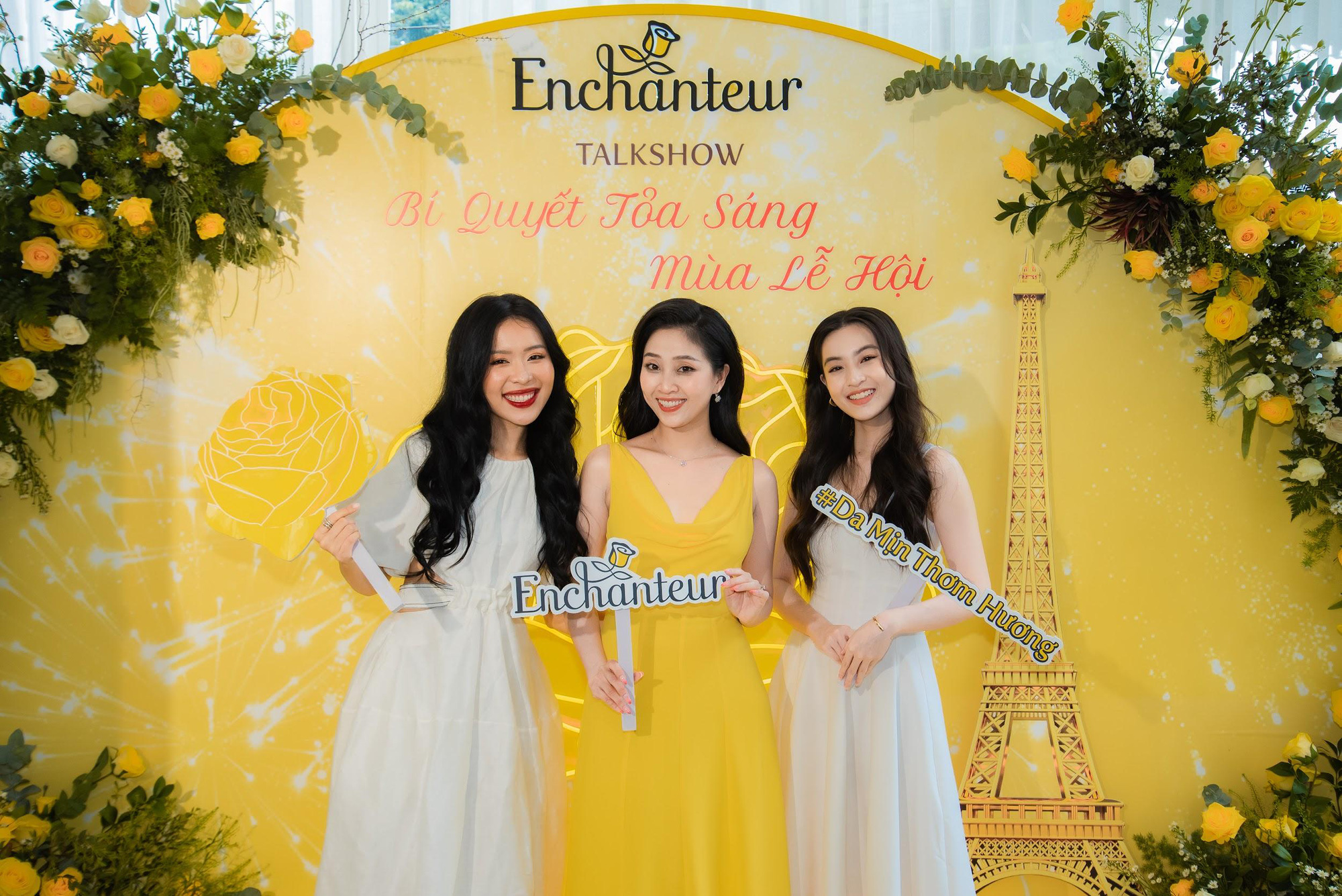 Thảo Tâm, An Phương, Liêu Hà Trinh cùng nhau trò chuyện về bí quyết tỏa sáng mùa lễ hội với Enchanteur - Ảnh 1. Thảo Tâm, An Phương, Liêu Hà Trinh cùng nhau trò chuyện về bí quyết tỏa sáng mùa lễ hội với Enchanteur - Ảnh 1.