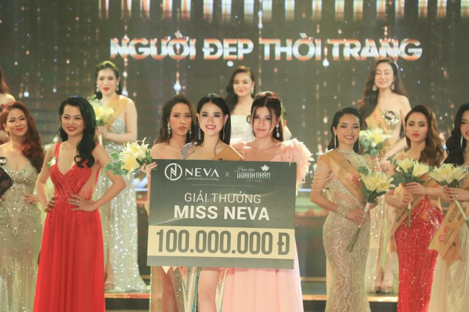 Bộ sưu tập Queendom của NEVA tại Hoa hậu Doanh nhân Việt Nam 2021 “bùng nổ” truyền thông - Ảnh 3.