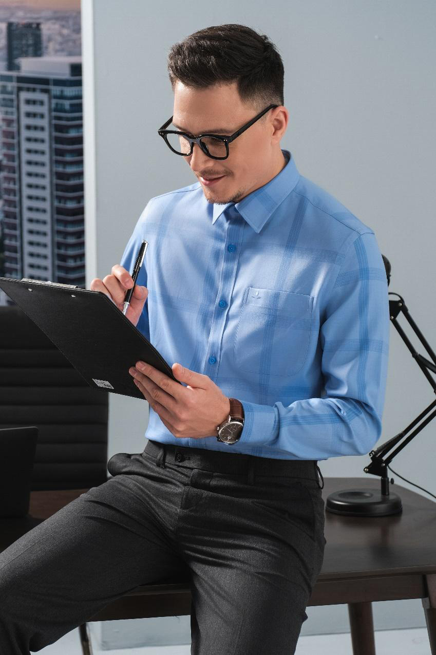 Gợi ý top 3 trang phục giúp chàng nhà bạn tự tin bước vào năm 2022 - Ảnh 4. Gợi ý top 3 trang phục giúp chàng nhà bạn tự tin bước vào năm 2022 - Ảnh 4.