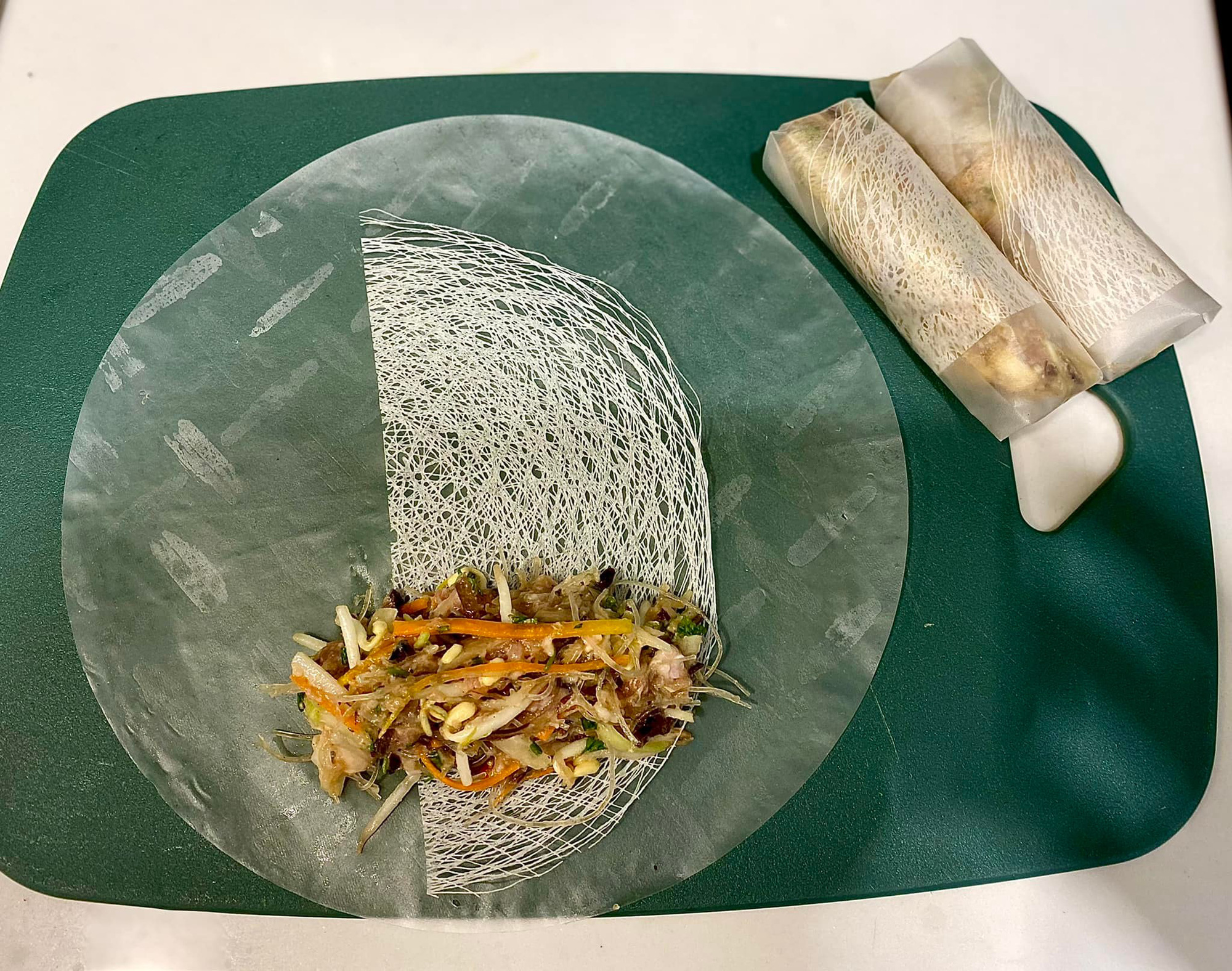 Cách làm nem rán ngon, cách pha nước chấm nem, cách bảo quản nem