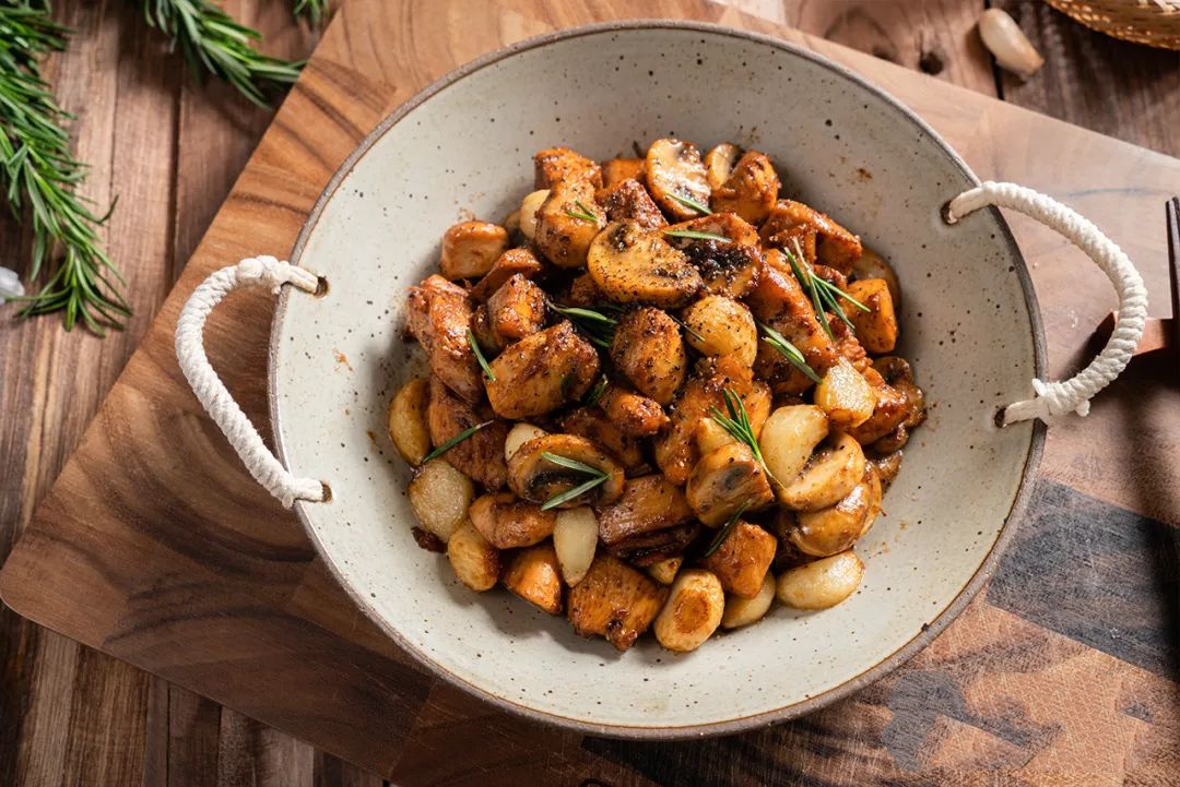 Thịt ức gà làm thế này thì ngọt mềm thơm nức, ăn bao nhiêu cũng không chán! - Ảnh 11. Thịt ức gà làm thế này thì ngọt mềm thơm nức, ăn bao nhiêu cũng không chán! - Ảnh 11.