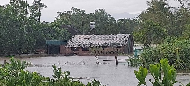 Quảng Ninh mưa lớn, nhiều địa phương ngập lụt - Ảnh 3.