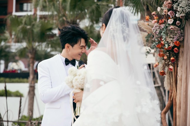 Anh Tú - Diệu Nhi khóc trong lễ cưới ảnh 2