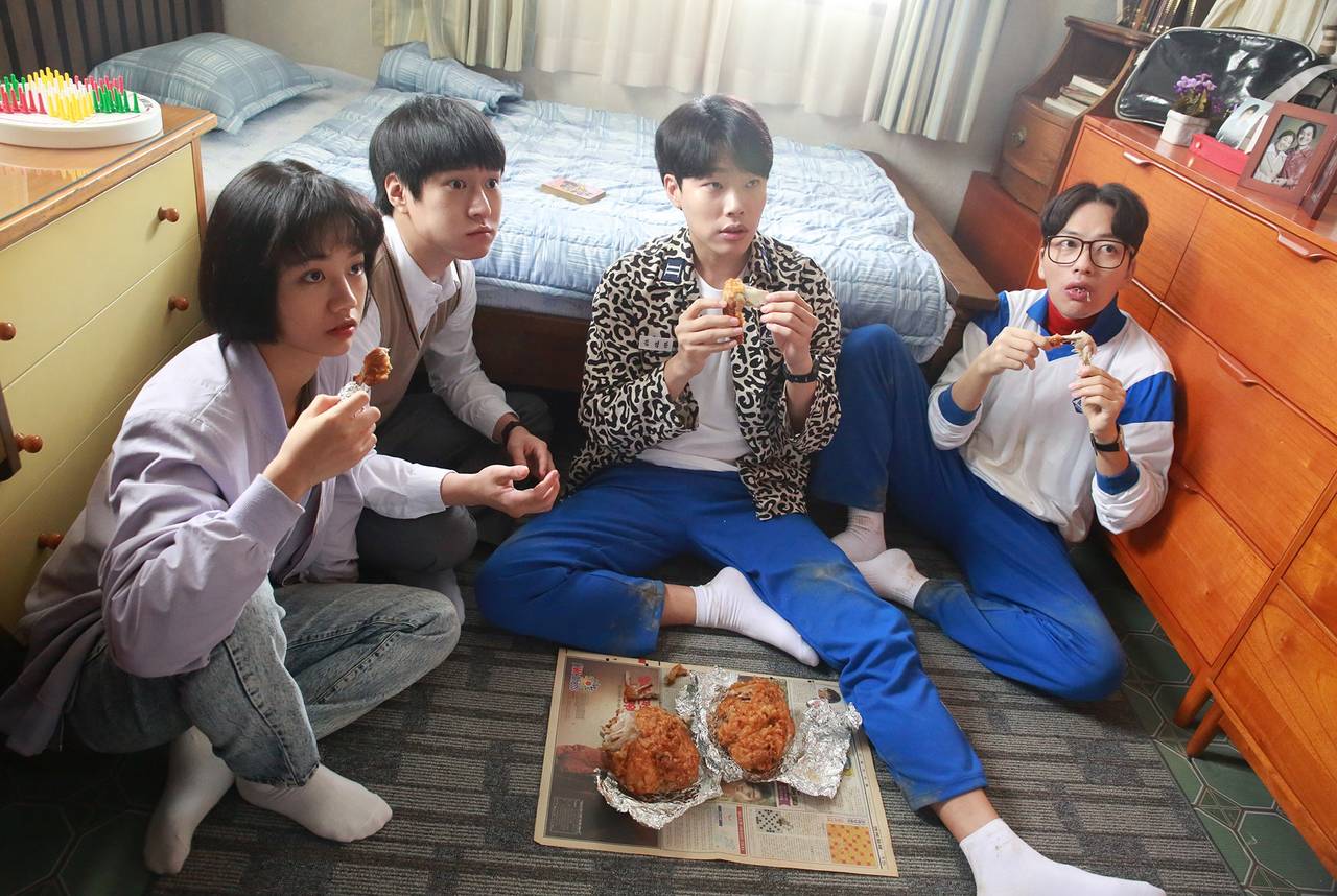 6 phim đài cáp có tỷ suất người xem cao nhất xứ Hàn: Reply 1988 theo sát bom tấn của Son Ye Jin - Ảnh 4.