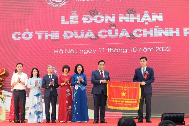 5 thủ khoa toàn quốc trúng tuyển Trường Đại học Ngoại thương - Ảnh 1.