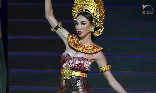 Thùy Tiên, Thiên Ân trình diễn ở Hoa hậu Hòa bình - Ảnh 2.