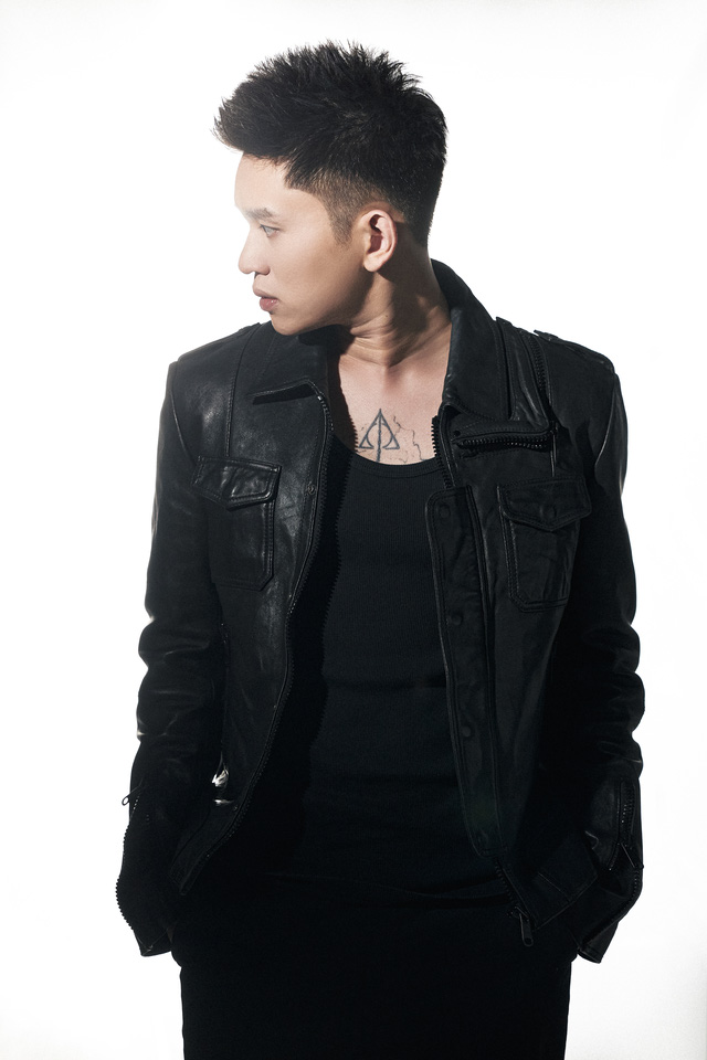 B Ray trở lại làng nhạc, tâm sự hào quang đằng sau của một rapper nổi tiếng - Ảnh 1. B Ray trở lại làng nhạc, tâm sự hào quang đằng sau của một rapper nổi tiếng - Ảnh 1.