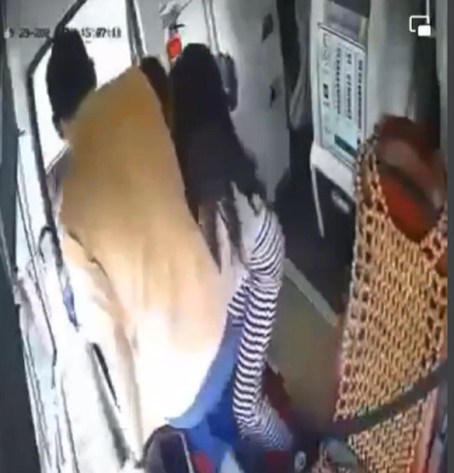 Sa thải nhân viên nhà xe ở Đắk Lắk quấy rối nữ hành khách - Ảnh 2.