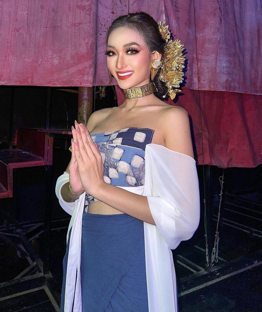 Chân dung Hoa hậu Campuchia phải xin lỗi Thùy Tiên vì bức ảnh chế - Ảnh 2.