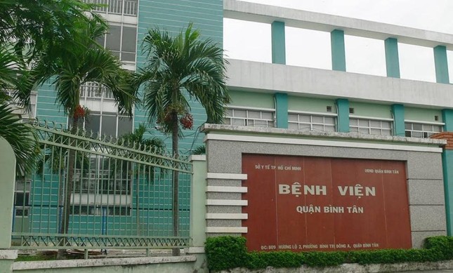 Bé gái sơ sinh tử vong trong nhà vệ sinh bệnh viện ở TPHCM