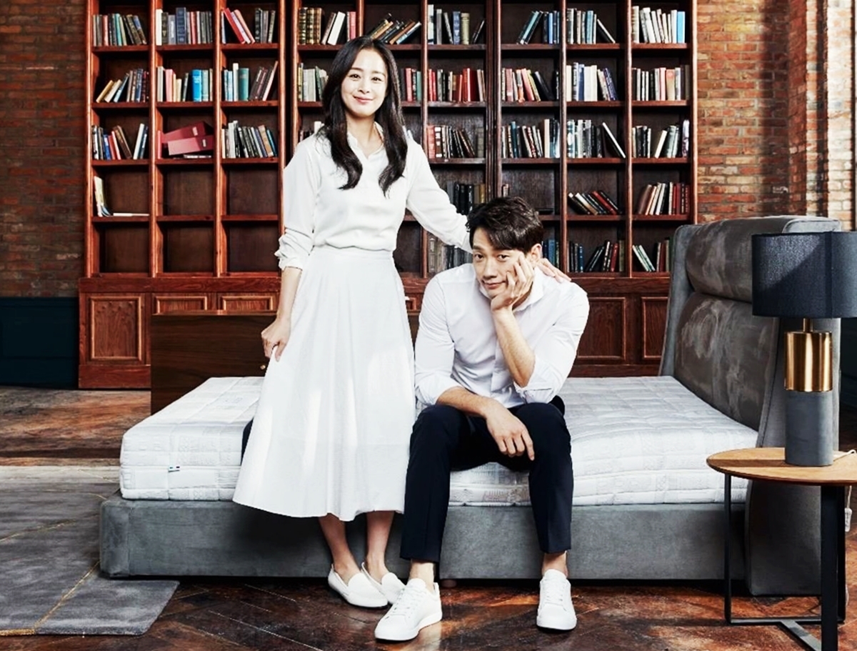 9 cặp vợ chồng sao Hàn chuẩn hình mẫu lý tưởng: Hyun Bin - Son Ye Jin được gọi tên - Ảnh 8.