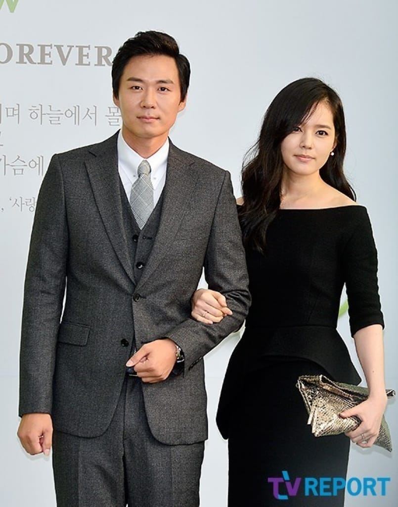 9 cặp vợ chồng sao Hàn chuẩn hình mẫu lý tưởng: Hyun Bin - Son Ye Jin được gọi tên - Ảnh 15.
