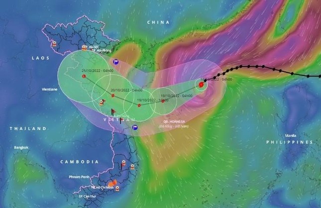 Bão số 6 tiến gần quần đảo Hoàng Sa, đạt cường độ mạnh nhất - Ảnh 1.