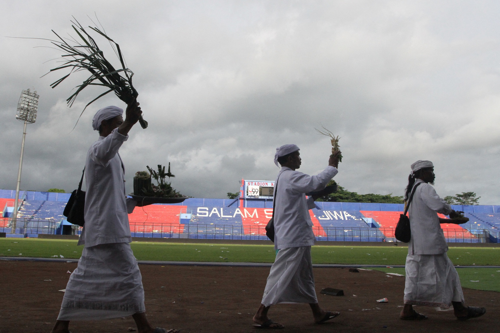 Indonesia sẽ phá bỏ sân vận động xảy ra thảm họa giẫm đạp chết người để xây mới