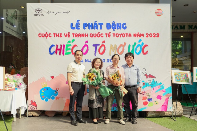 Khởi động cuộc thi vẽ tranh quốc tế Toyota Chiếc ô tô mơ ước năm 2022 - Ảnh 2.