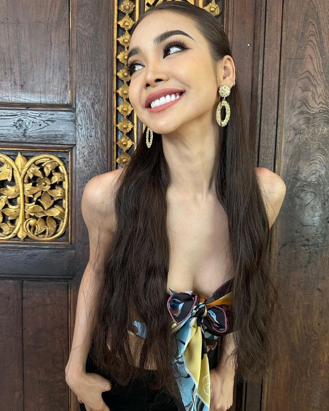Thân hình đồng hồ cát của Hoa hậu Hòa bình Thái Lan - Ảnh 4.