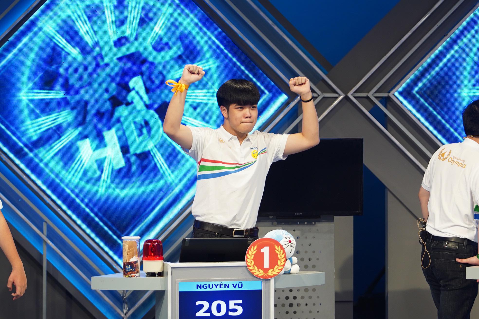 Chung kết Đường Lên Đỉnh Olympia 2022 khép lại: Rướt đuổi điểm số đến phút cuối cùng, thí sinh quê lúa vô địch! - Ảnh 39. Chung kết Đường Lên Đỉnh Olympia 2022 khép lại: Rướt đuổi điểm số đến phút cuối cùng, thí sinh quê lúa vô địch! - Ảnh 39.
