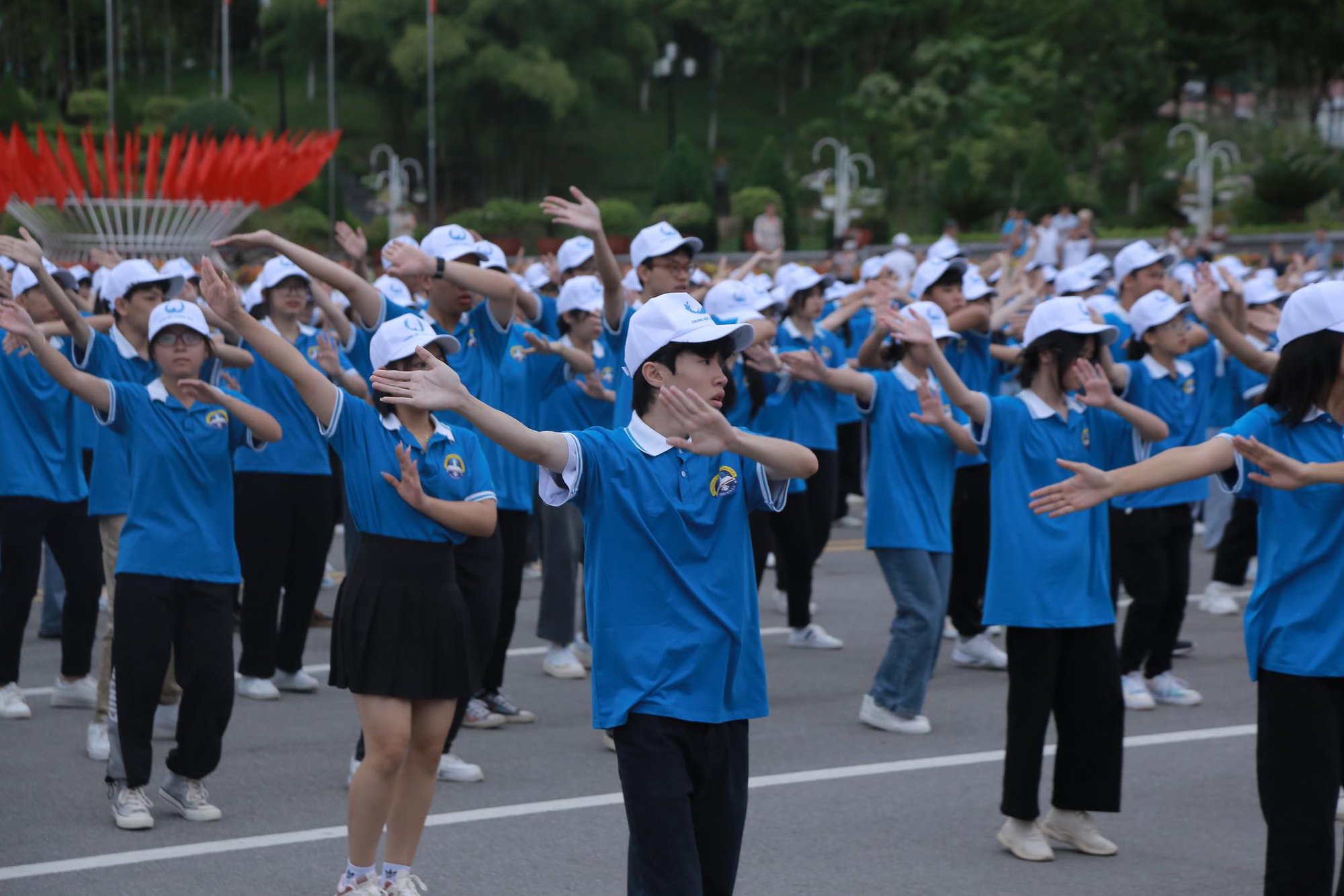 Chung kết Đường Lên Đỉnh Olympia - Ảnh 2. Chung kết Đường Lên Đỉnh Olympia - Ảnh 2.