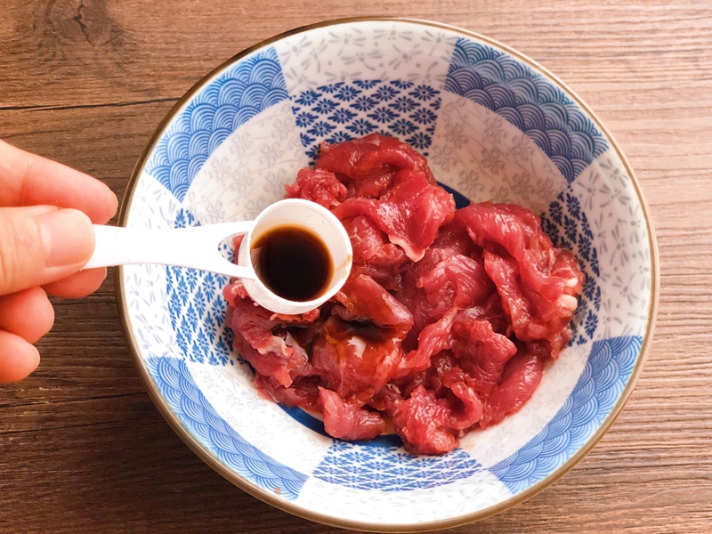 Mì bò trộn kiểu Nhật: Bữa tối 1 món duy nhất vẫn đảm bảo đủ chất mà ngon - Ảnh 2.