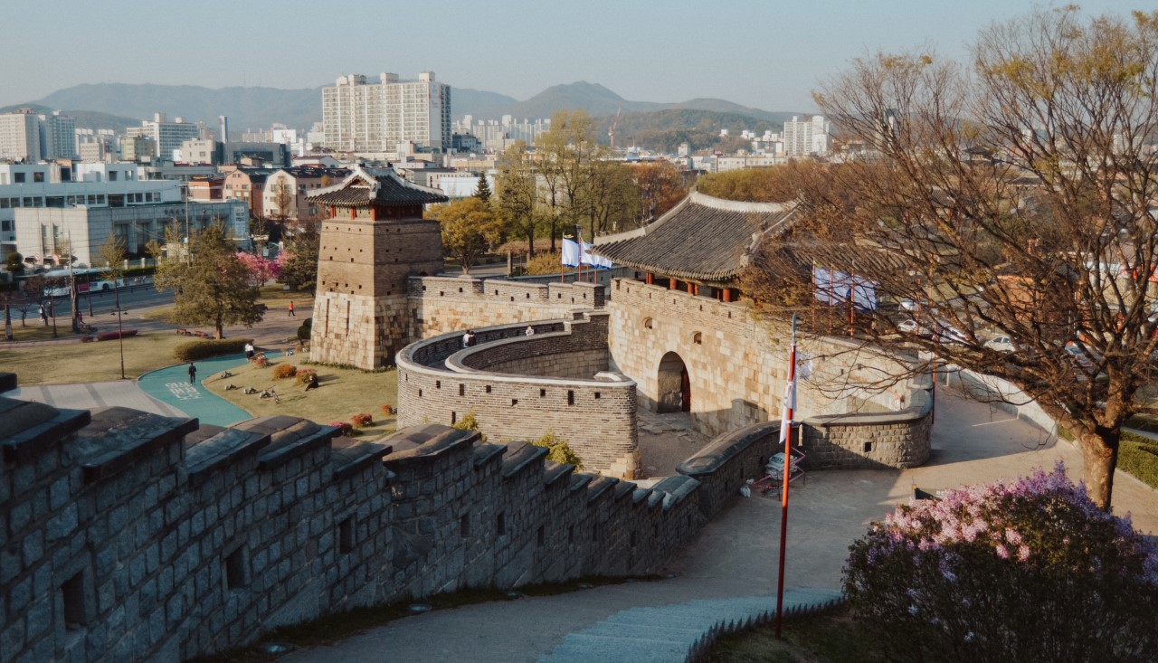 the-suwon-hwaseong-fortress-in-south-korea-1-1665944285022610700279-1666271890528-16662718907031671132164.jpg