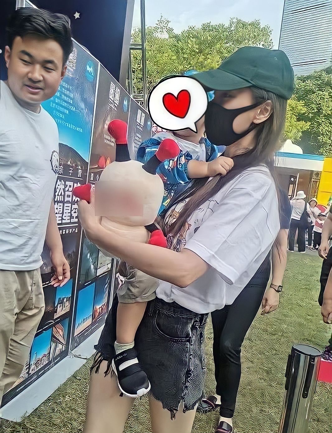 Angela Baby có 2 nguyên tắc nuôi dạy con được công chúng khen ngợi - Ảnh 2. Angela Baby có 2 nguyên tắc nuôi dạy con được công chúng khen ngợi - Ảnh 2.
