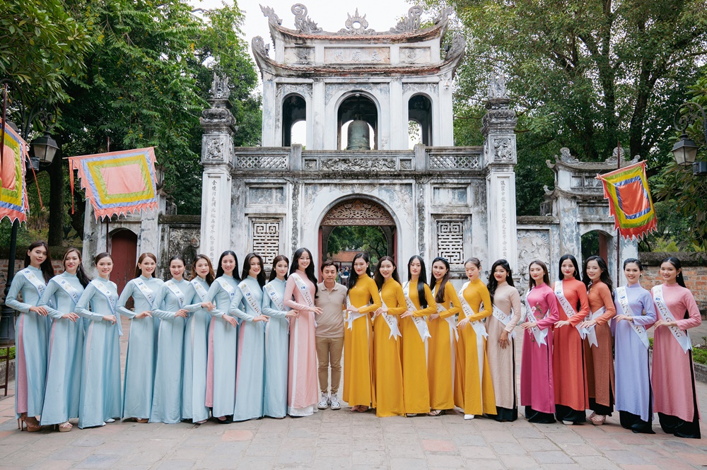 Dàn thí sinh Hoa hậu Du lịch Việt Nam duyên dáng trong tà áo dài - Ảnh 3.