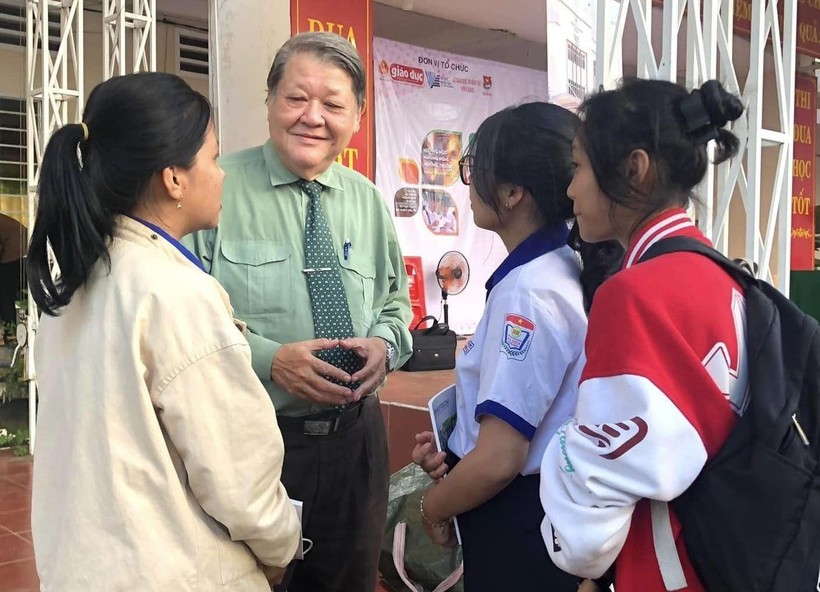 Nhiều ng&agrave;nh tuyển 'trắng' th&iacute; sinh - Ảnh 1.