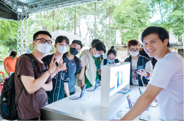 Lý do sinh viên nườm nượp kéo tới chuỗi sự kiện Xiaomi Campus Tour 2022 - Ảnh 1.
