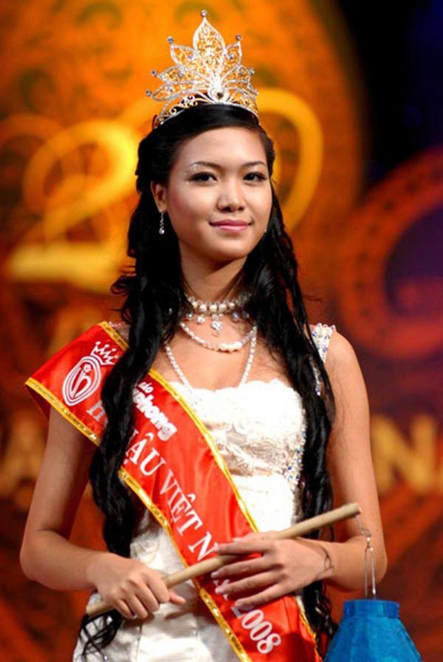 Cuộc sống top 3 Hoa hậu Việt Nam 2008: 2 người lui về ở ẩn, Á hậu thành MC nổi tiếng - Ảnh 3.