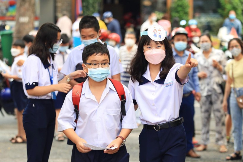 Nên hay không tổ chức lớp không chuyên trong trường chuyên? - Ảnh 1.