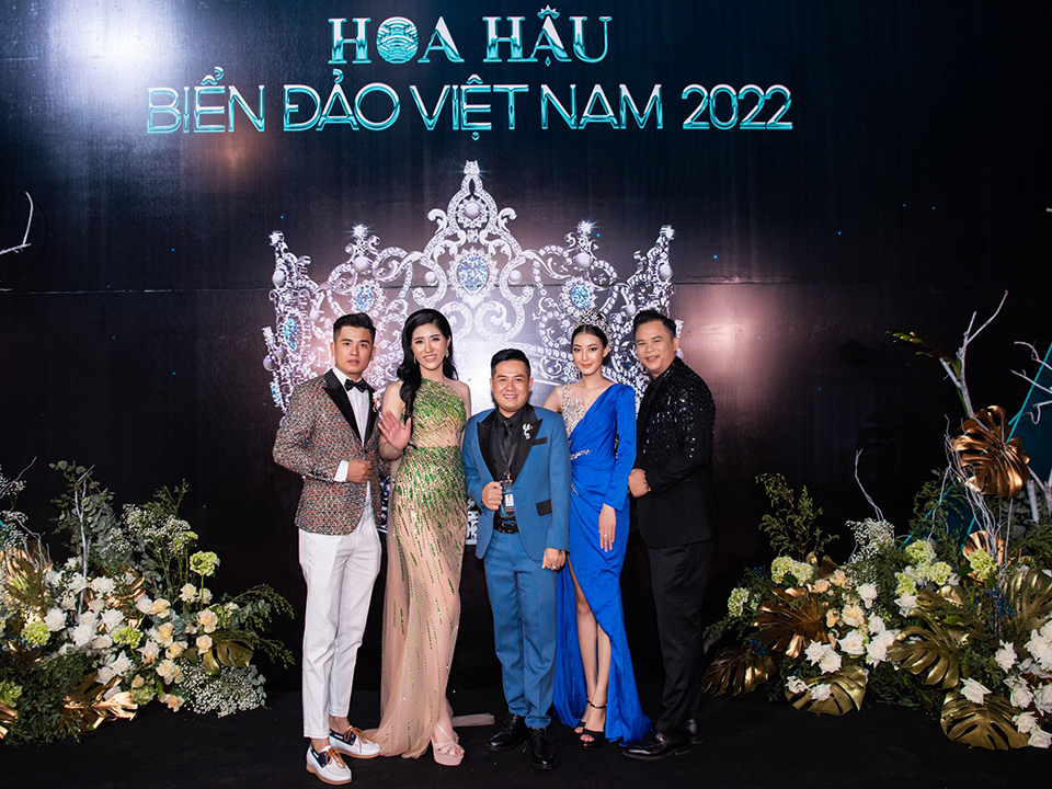 Dàn sao hội ngộ trên thảm đỏ Hoa hậu Biển đảo Việt Nam 2022 - Ảnh 7.