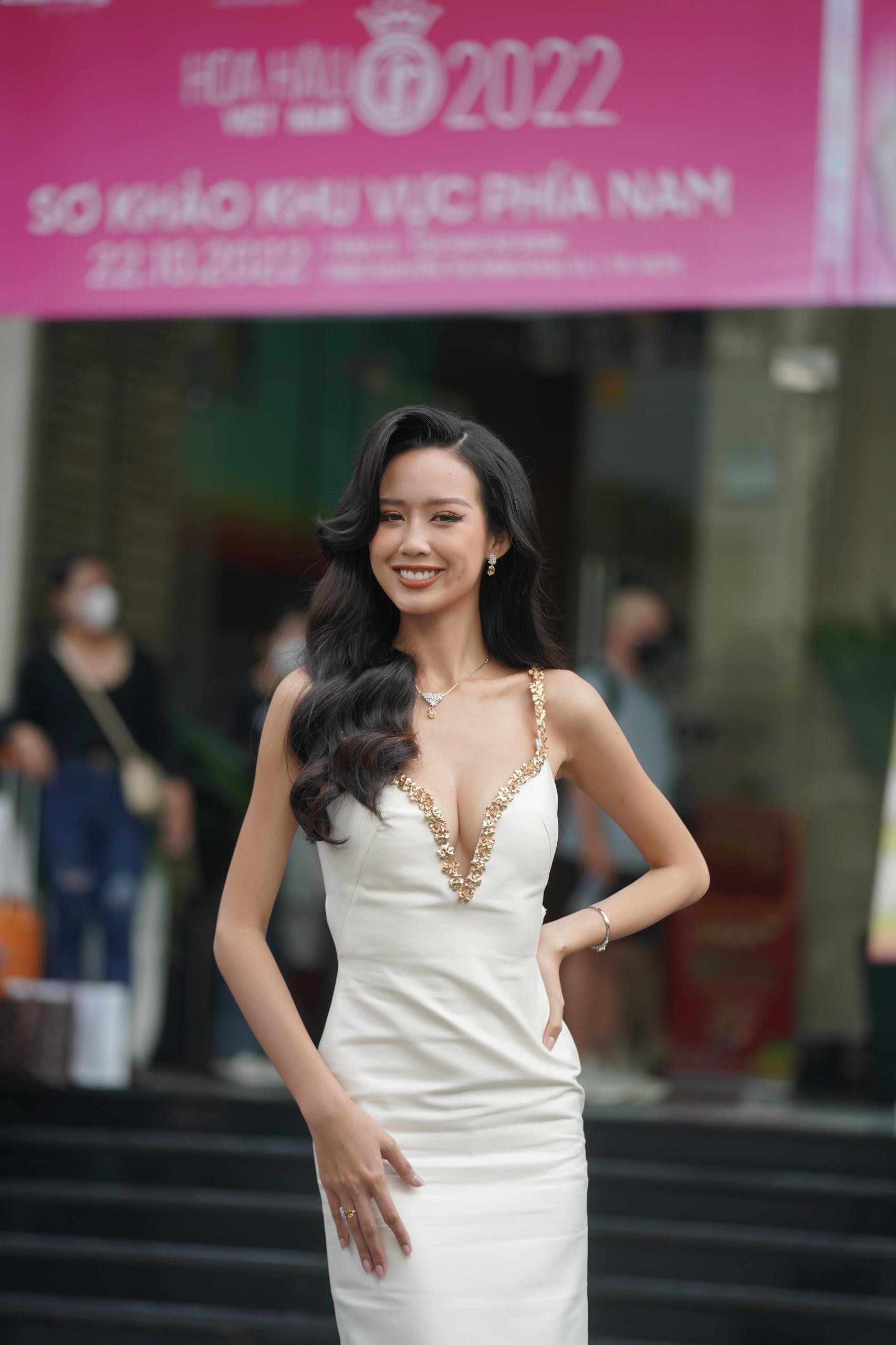 Đỗ Thị Hà, Bảo Ngọc rạng rỡ tại sơ khảo Hoa hậu Việt Nam 2022 - Ảnh 3.
