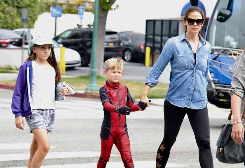 Diễn viên Jennifer Garner tiết lộ 3 bí quyết nuôi dạy con, cha mẹ nào cũng nên tham khảo - Ảnh 3.