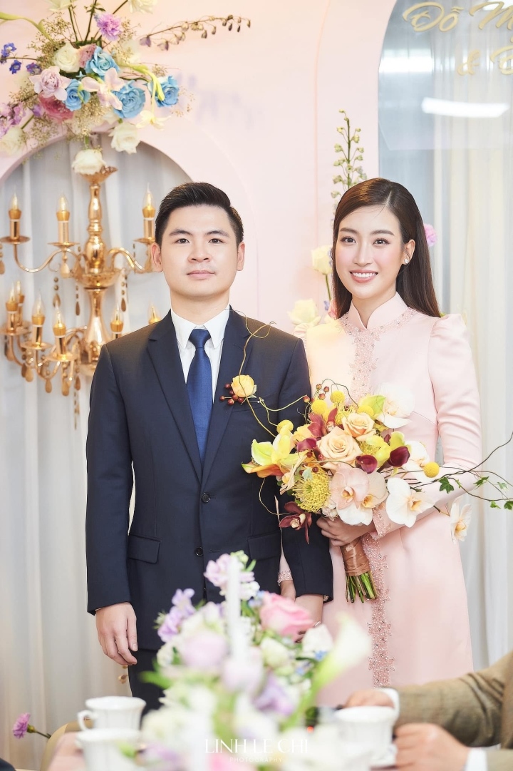 Hoa hậu Đỗ Mỹ Linh bật khóc trong lễ cưới - Ảnh 6.