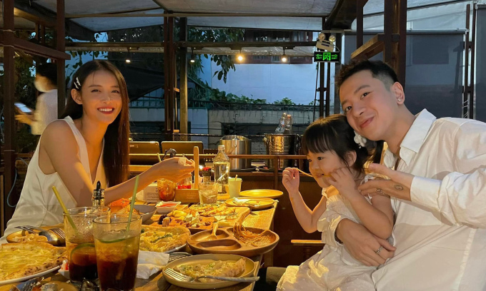 Loạt sao Việt công khai con bất ngờ: Phạm Hương gây bão, 1 người thông báo trong ngày cưới - Ảnh 7. Loạt sao Việt công khai con bất ngờ: Phạm Hương gây bão, 1 người thông báo trong ngày cưới - Ảnh 7.