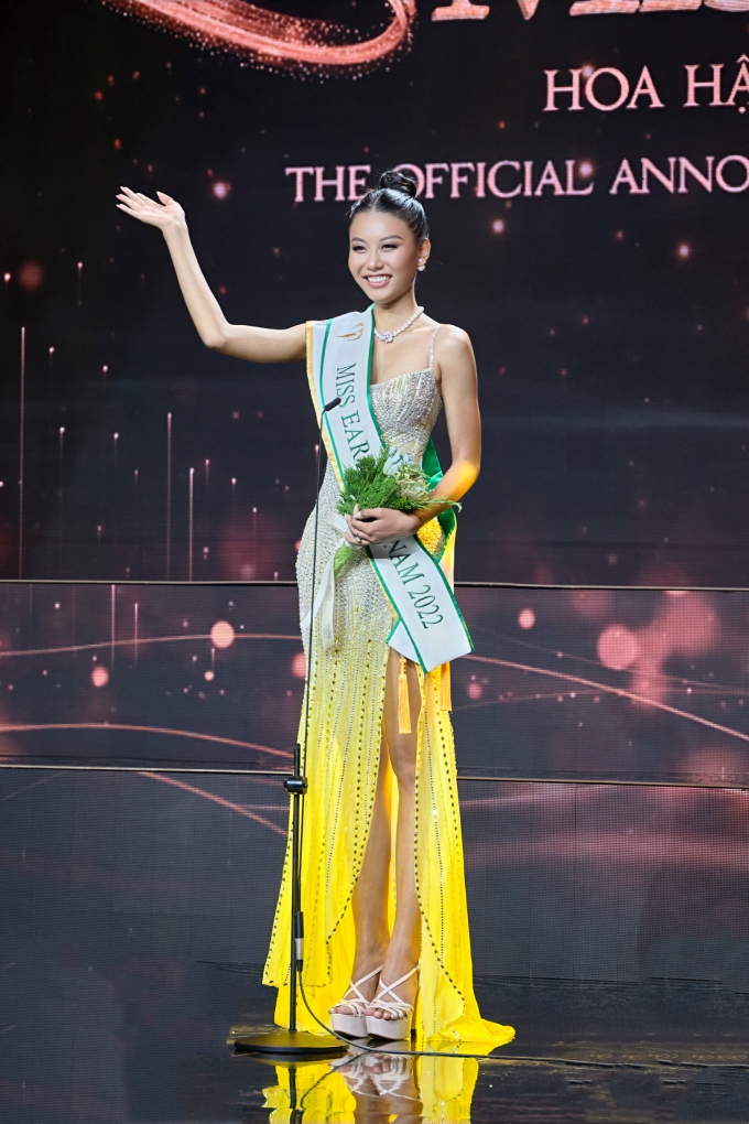 Việt Nam còn cơ hội nào để chinh chiến đấu trường nhan sắc quốc tế? - Ảnh 3. Việt Nam còn cơ hội nào để chinh chiến đấu trường nhan sắc quốc tế? - Ảnh 3.