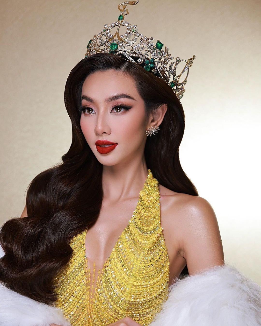 4 bộ váy của Thùy Tiên trong chung kết Hoa hậu Hòa bình - Ảnh 6.