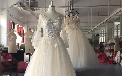 Trấn Đinh Tập - Nơi sản xuất váy cưới lớn nhất Trung Quốc