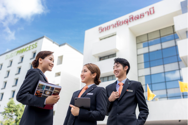 Du học chuy&ecirc;n ng&agrave;nh du lịch tại trường Dusit Thani College tại Th&aacute;i Lan, đất nước chuy&ecirc;n nghiệp về du lịch của Đ&ocirc;ng Nam &Aacute; - Ảnh 1.