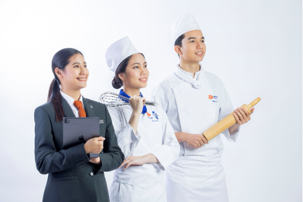 Du học chuy&ecirc;n ng&agrave;nh du lịch tại trường Dusit Thani College tại Th&aacute;i Lan, đất nước chuy&ecirc;n nghiệp về du lịch của Đ&ocirc;ng Nam &Aacute; - Ảnh 2.