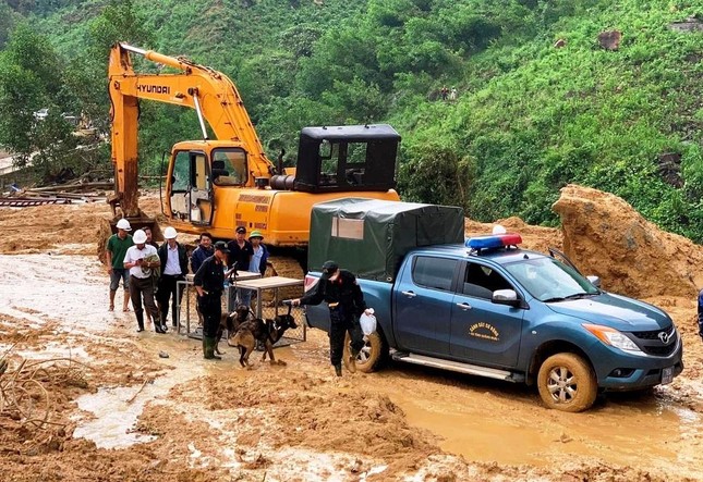 Tìm thấy thi thể kỹ sư trong vụ sạt lở thủy điện ở Quảng Ngãi sau 20 ngày mất tích - Ảnh 4.